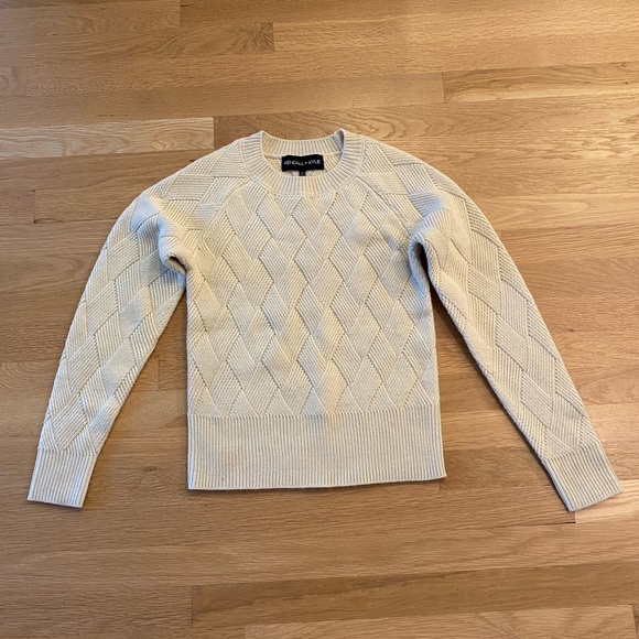 Kendall & Kylie Womens Cream Crew Neck Sweated with a Basketweave Pattern/Size S - Picture 1 of 10
